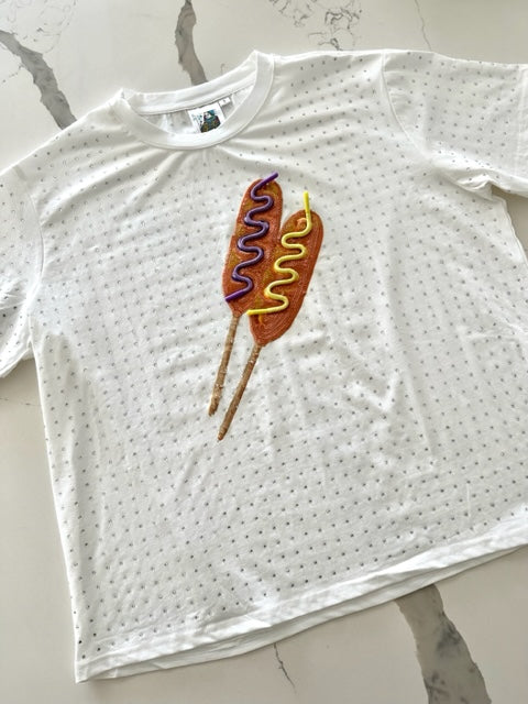 Queen of Sparkles Corn Dog Tee – Golden Lily
